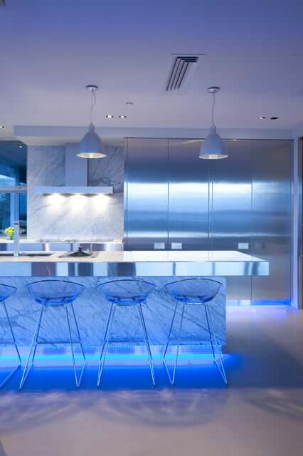 5 FUTURISTIC INTERIOR DESIGN IN THE WORLD