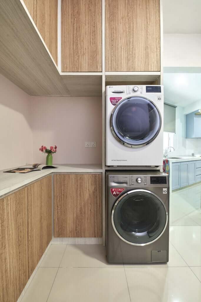 KITCHEN CABINET INSTALLATION COST